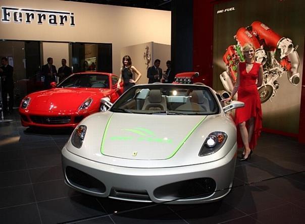 Ferrari präsentiert auf der North American International Auto Show 2008 in Detroit zwei Modelle - den 430 Scuderia und den 599 GTB Fiorano.